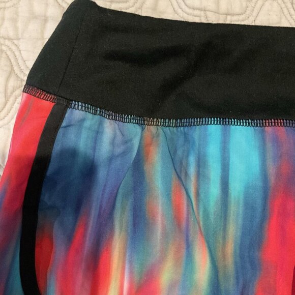 Nike 0911 dri-fit running shorts Woman’s watercolor Multicolor Print Small short - Picture 4 of 10